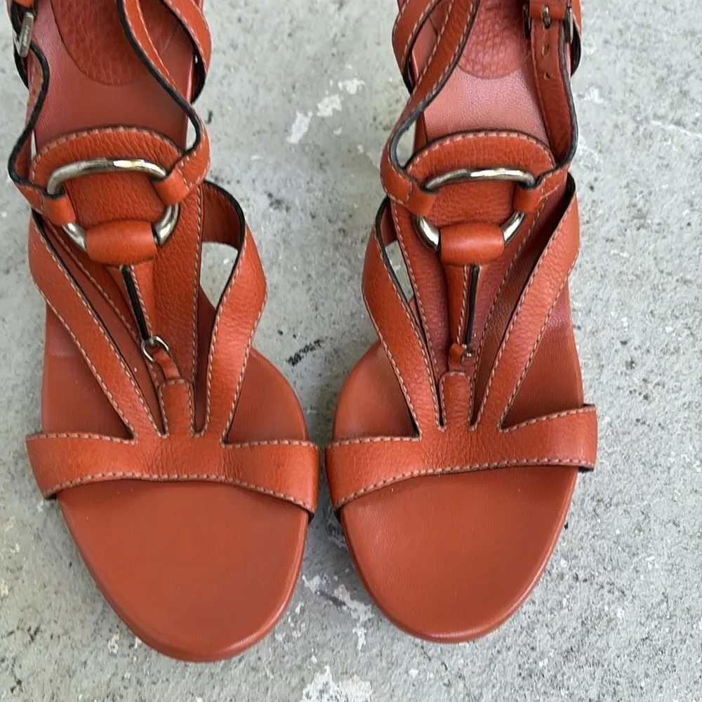 Gucci horse fit platform sandals